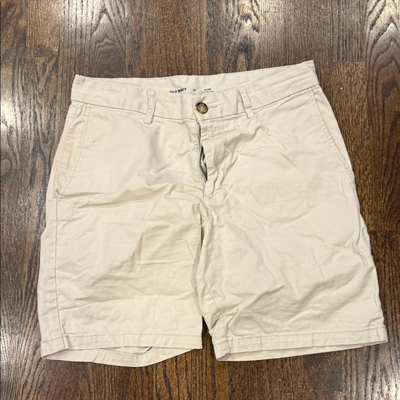 Old Navy Women's Beige Bermudas size 31 men fair shape - Picture 1 of 9